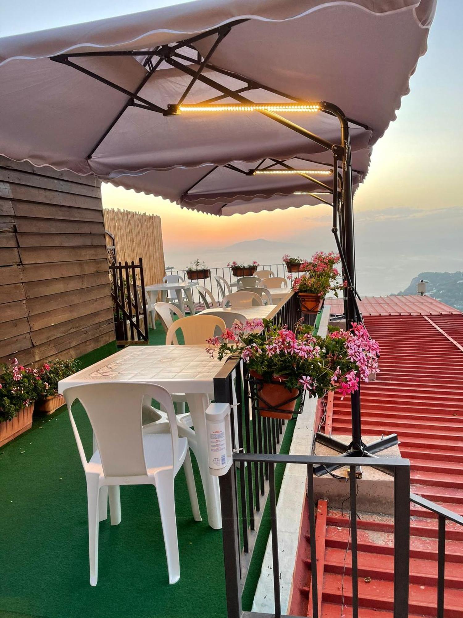 أناكابْري Le Ginestre Di Capri Bb & Holiday House المظهر الخارجي الصورة
