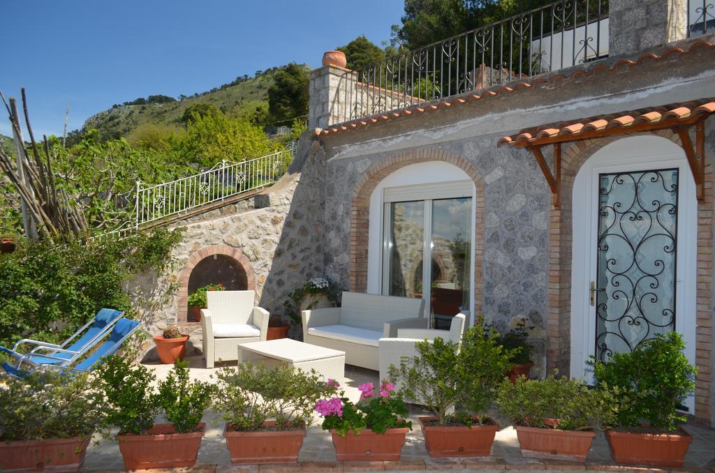 أناكابْري Le Ginestre Di Capri Bb & Holiday House المظهر الخارجي الصورة