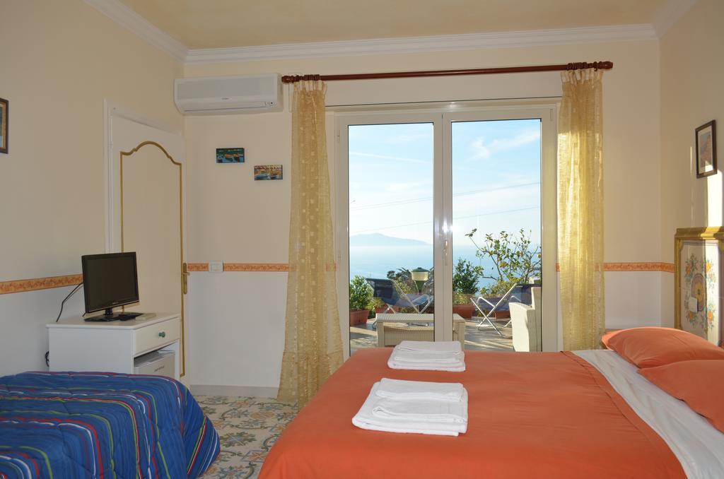 أناكابْري Le Ginestre Di Capri Bb & Holiday House المظهر الخارجي الصورة