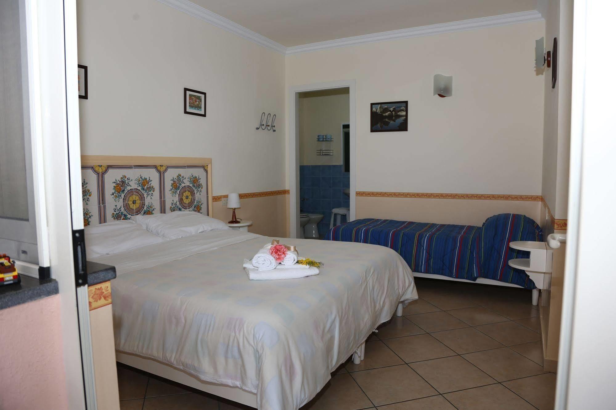 أناكابْري Le Ginestre Di Capri Bb & Holiday House المظهر الخارجي الصورة