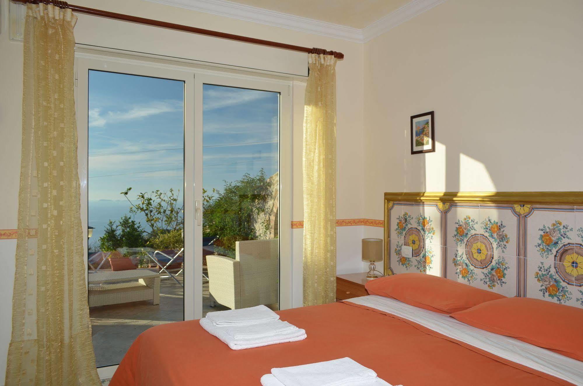 أناكابْري Le Ginestre Di Capri Bb & Holiday House المظهر الخارجي الصورة