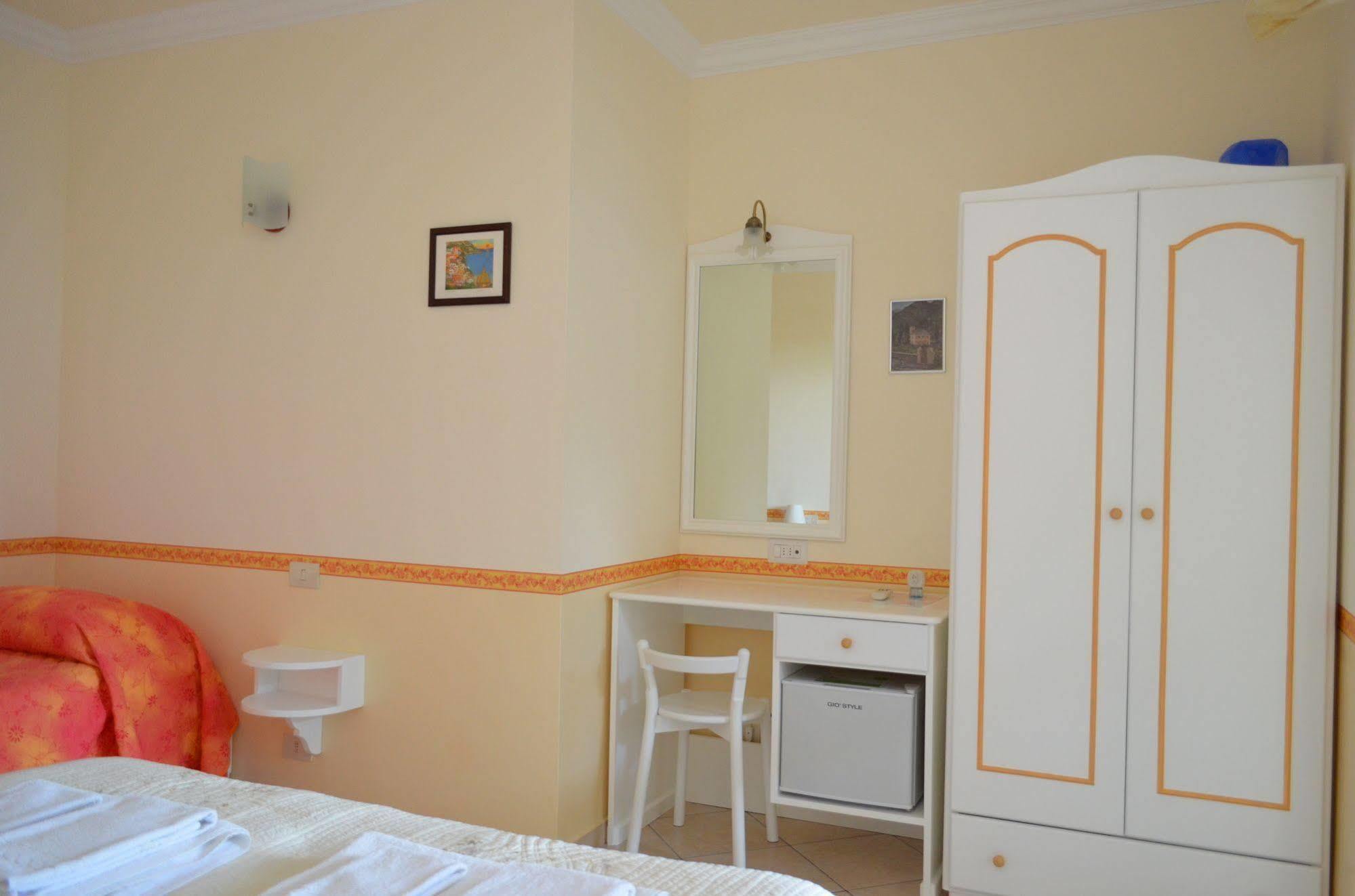 أناكابْري Le Ginestre Di Capri Bb & Holiday House المظهر الخارجي الصورة